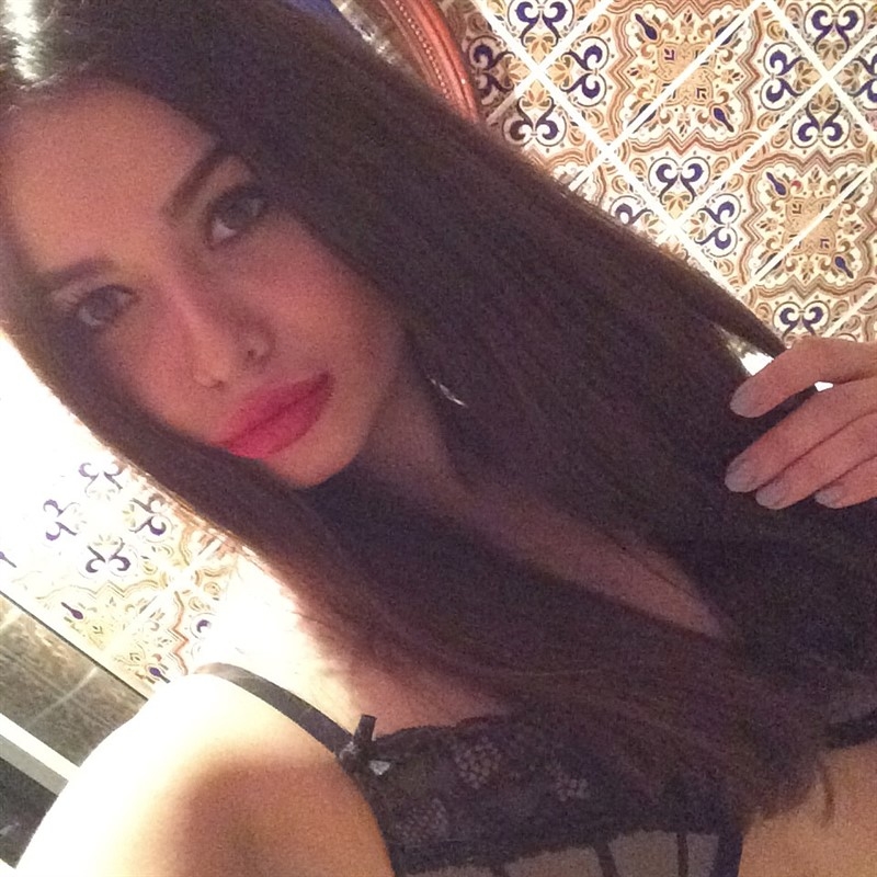💋 Если ты хочешь окунуться в мир наслаждений и страсти, я готова сделать все, чтобы ты остался доволен. 🌟🔥 Мои услуги предлагают тебе массу удовольствия и экстаза, которые ты не сможешь забыть. 💦😏 Я умею разнообразить нашу встречу, заботлюсь о комфорте и желаниях каждого гостя. Уверена, что наши встречи будут магическими. 💫💫 Заходи на страницу, чтобы увидеть мои чарующие фото и прочитать отзывы обо мне. Запиши мой номер и встречайся со мной в Москве. Уверяю, что я оправдаю все твои ожидания. 🔞🔞 До скорой встречи, мой дорогой! 😘 Евдокия